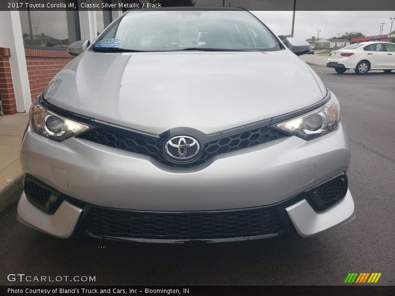 Classic Silver Metallic / Black 2017 Toyota Corolla iM