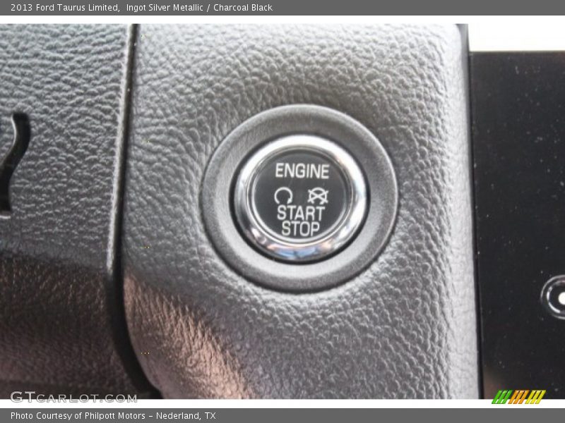 Ingot Silver Metallic / Charcoal Black 2013 Ford Taurus Limited