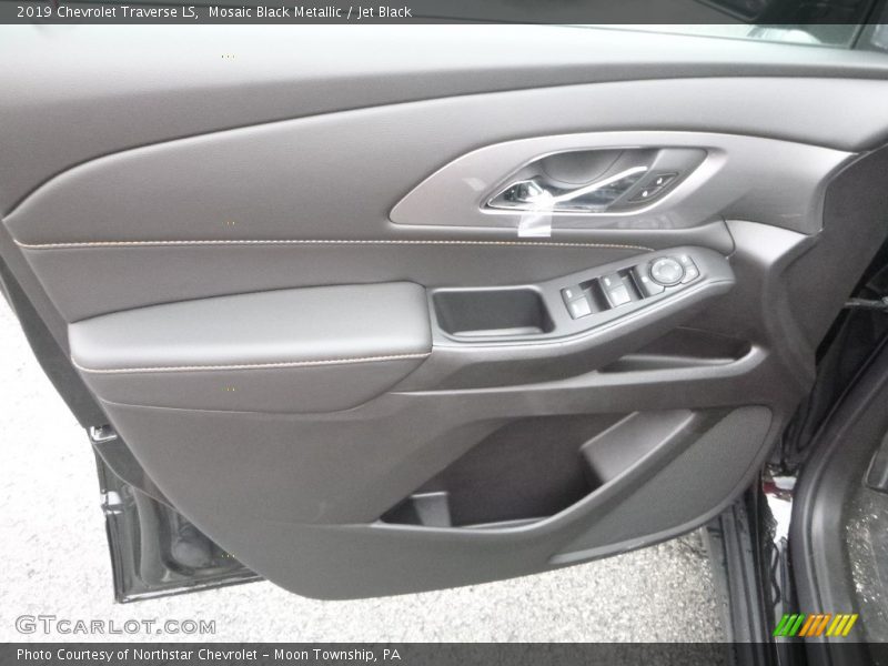 Mosaic Black Metallic / Jet Black 2019 Chevrolet Traverse LS