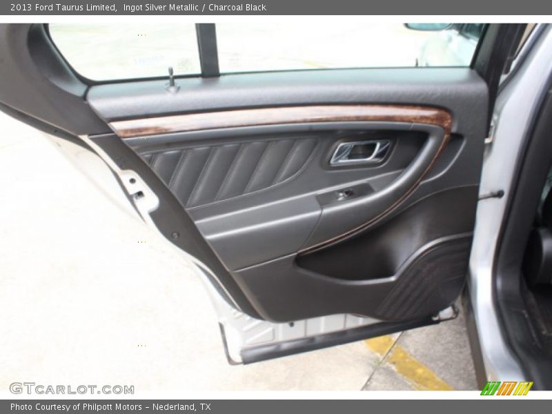 Ingot Silver Metallic / Charcoal Black 2013 Ford Taurus Limited