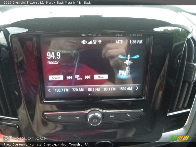 Mosaic Black Metallic / Jet Black 2019 Chevrolet Traverse LS