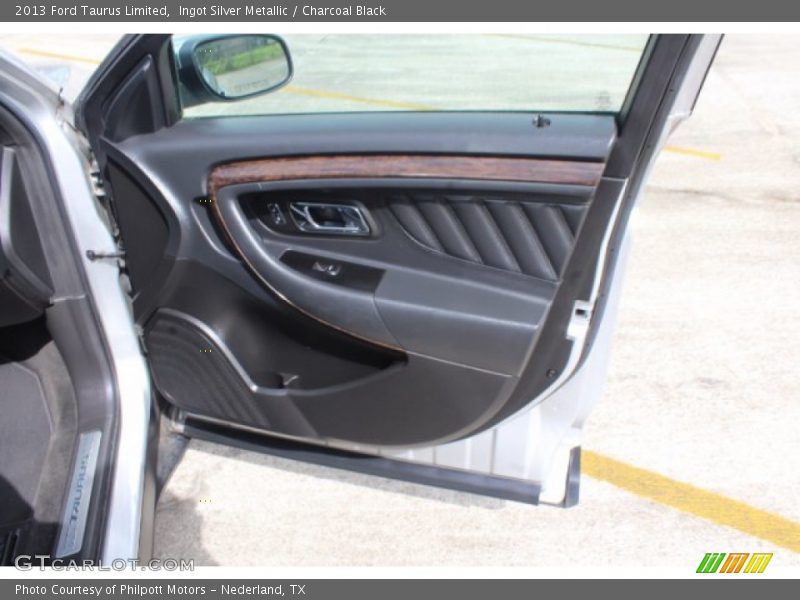 Ingot Silver Metallic / Charcoal Black 2013 Ford Taurus Limited