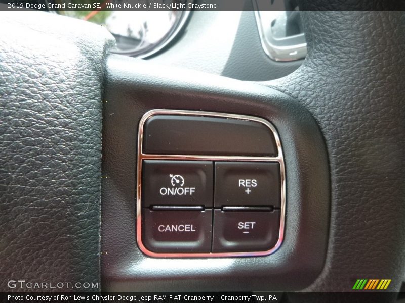 White Knuckle / Black/Light Graystone 2019 Dodge Grand Caravan SE