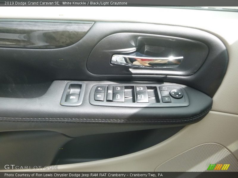 White Knuckle / Black/Light Graystone 2019 Dodge Grand Caravan SE