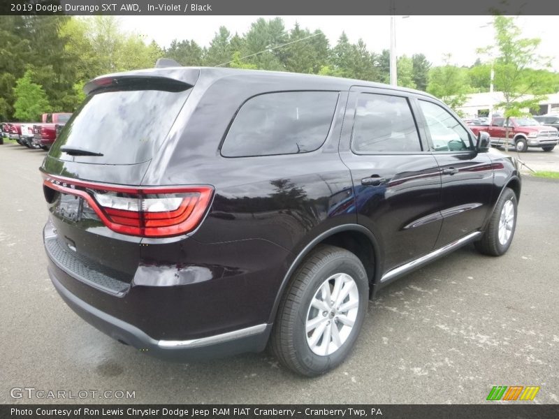 In–Violet / Black 2019 Dodge Durango SXT AWD