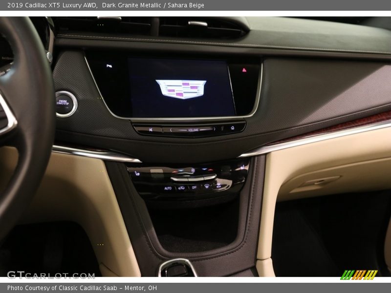 Dark Granite Metallic / Sahara Beige 2019 Cadillac XT5 Luxury AWD