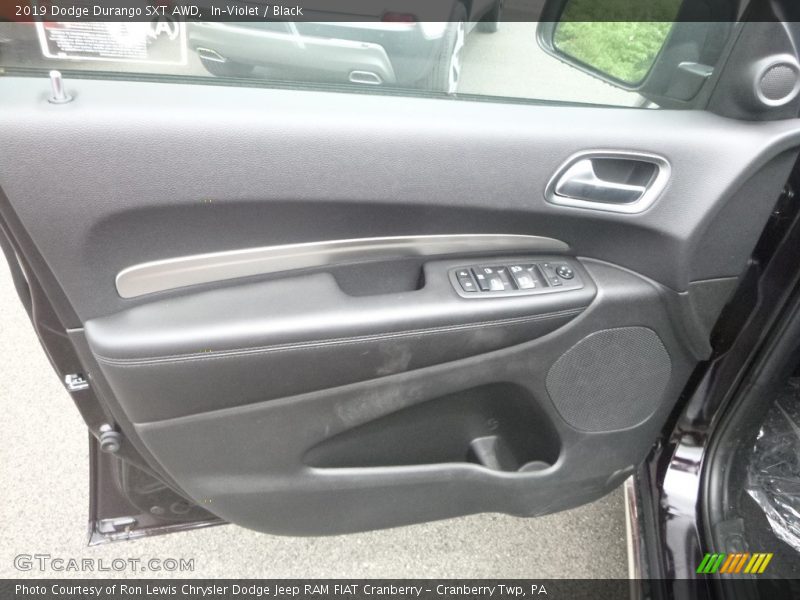 In–Violet / Black 2019 Dodge Durango SXT AWD