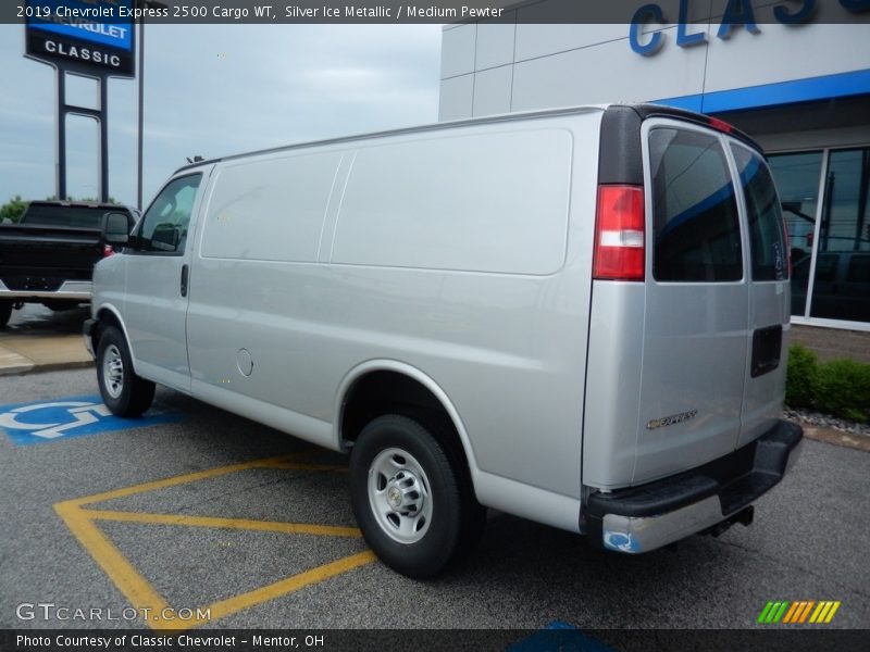 Silver Ice Metallic / Medium Pewter 2019 Chevrolet Express 2500 Cargo WT