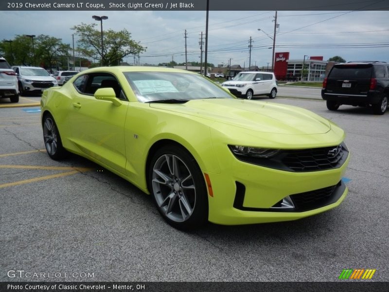 Front 3/4 View of 2019 Camaro LT Coupe