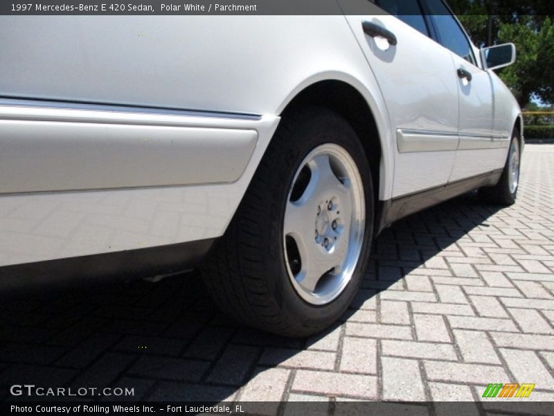 Polar White / Parchment 1997 Mercedes-Benz E 420 Sedan