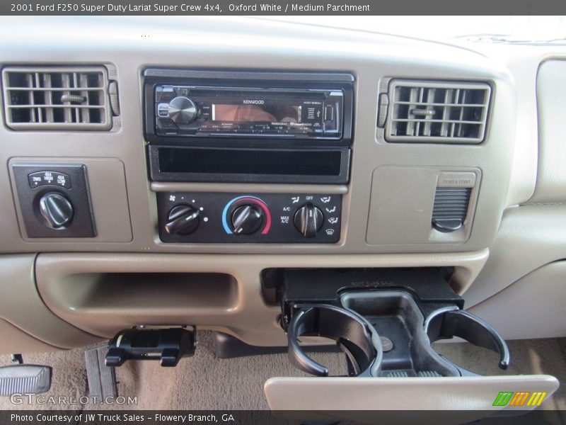 Oxford White / Medium Parchment 2001 Ford F250 Super Duty Lariat Super Crew 4x4