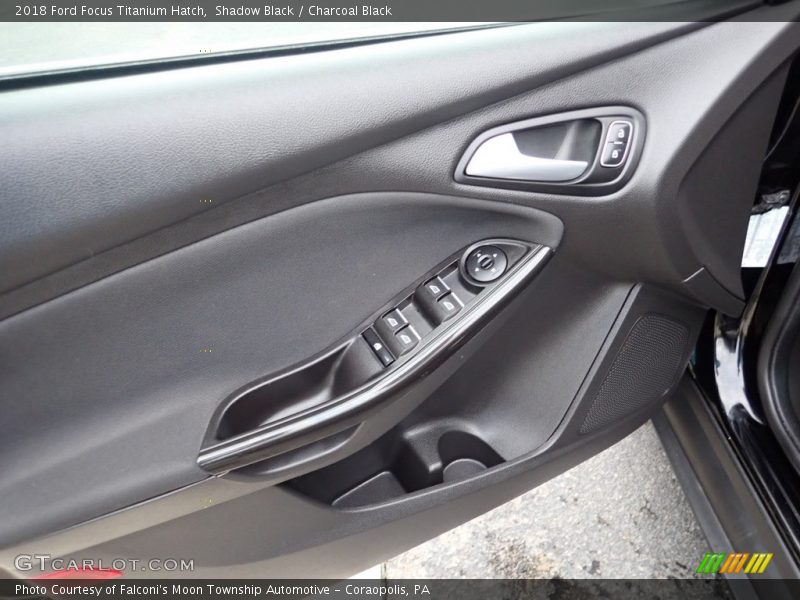 Shadow Black / Charcoal Black 2018 Ford Focus Titanium Hatch