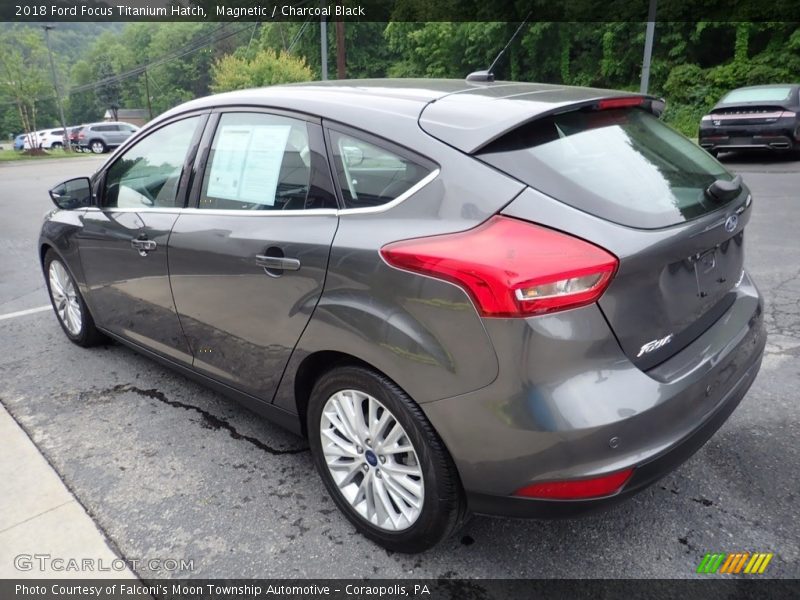 Magnetic / Charcoal Black 2018 Ford Focus Titanium Hatch