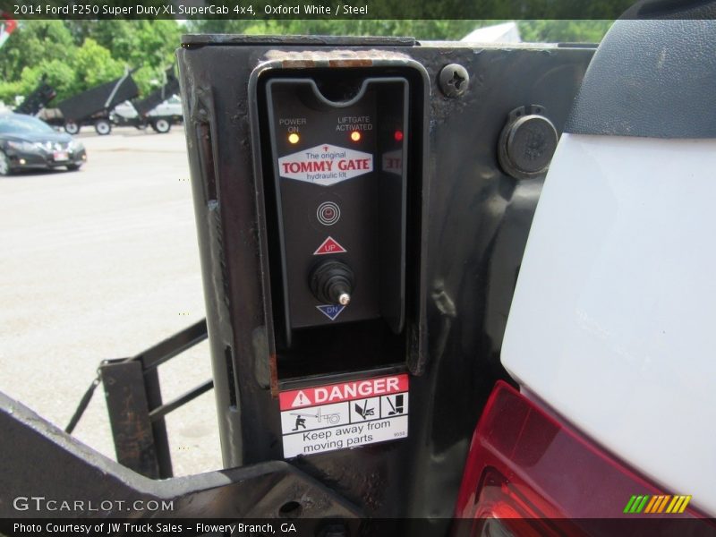 Oxford White / Steel 2014 Ford F250 Super Duty XL SuperCab 4x4