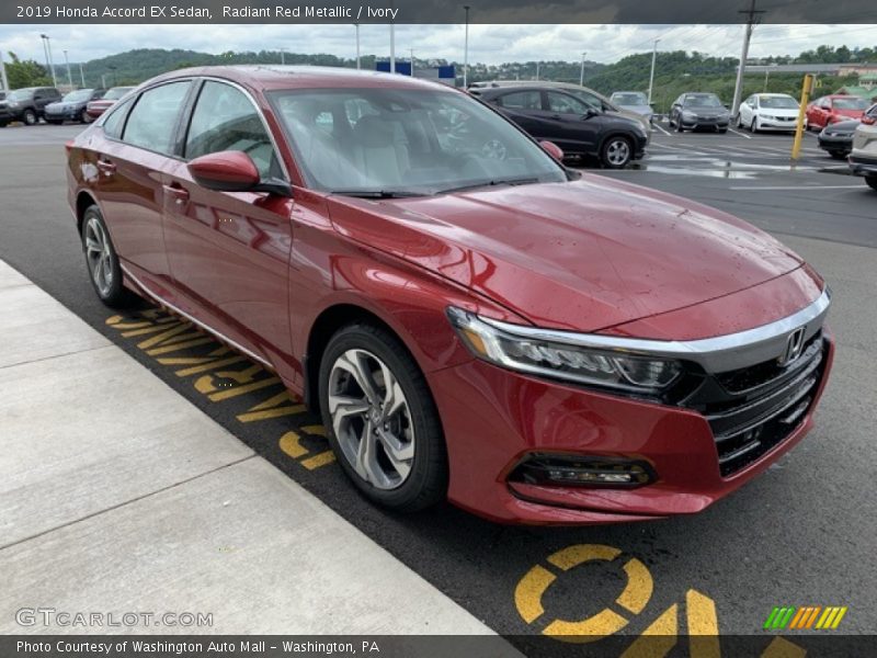 Radiant Red Metallic / Ivory 2019 Honda Accord EX Sedan