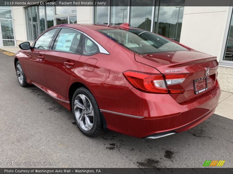 Radiant Red Metallic / Ivory 2019 Honda Accord EX Sedan