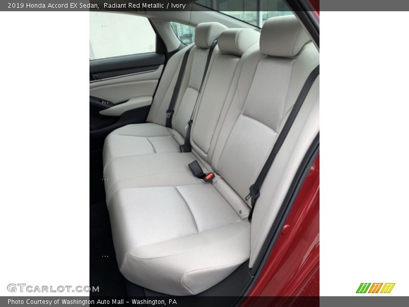 Radiant Red Metallic / Ivory 2019 Honda Accord EX Sedan