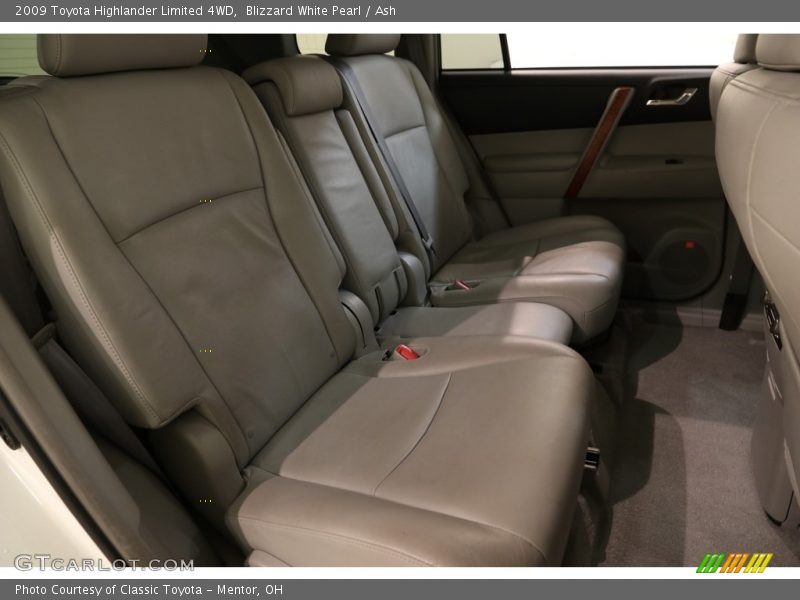 Blizzard White Pearl / Ash 2009 Toyota Highlander Limited 4WD