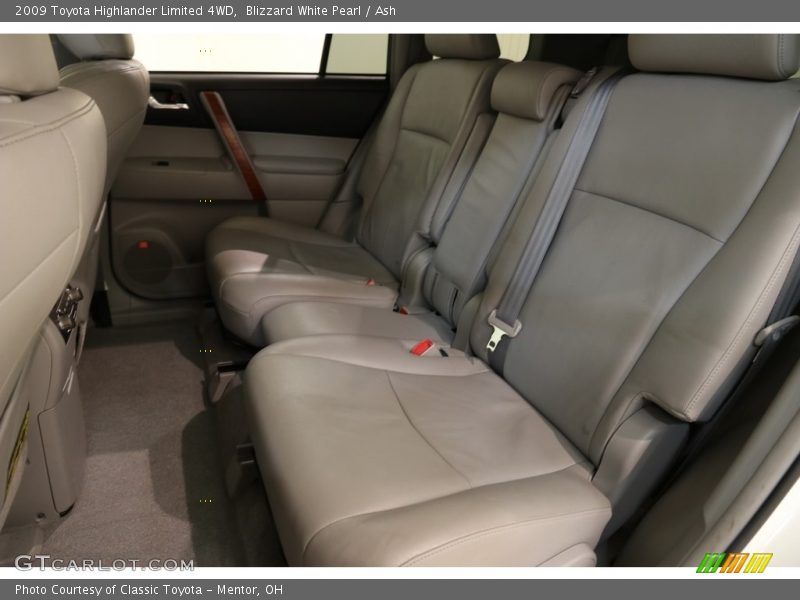 Blizzard White Pearl / Ash 2009 Toyota Highlander Limited 4WD