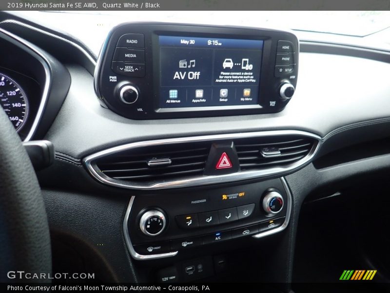 Quartz White / Black 2019 Hyundai Santa Fe SE AWD