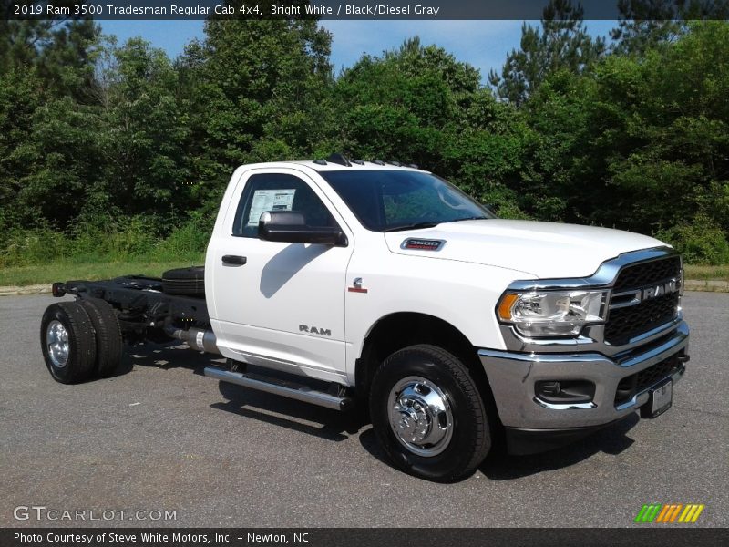 Bright White / Black/Diesel Gray 2019 Ram 3500 Tradesman Regular Cab 4x4
