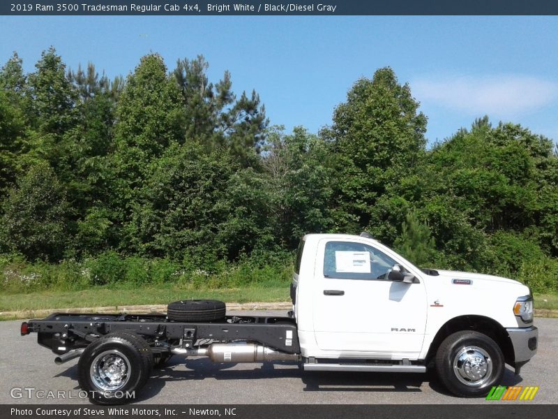 Bright White / Black/Diesel Gray 2019 Ram 3500 Tradesman Regular Cab 4x4