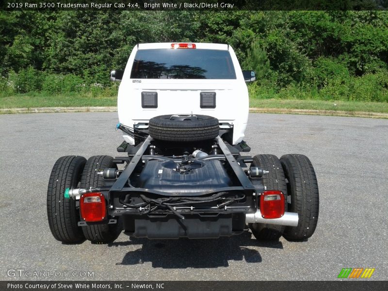 Bright White / Black/Diesel Gray 2019 Ram 3500 Tradesman Regular Cab 4x4