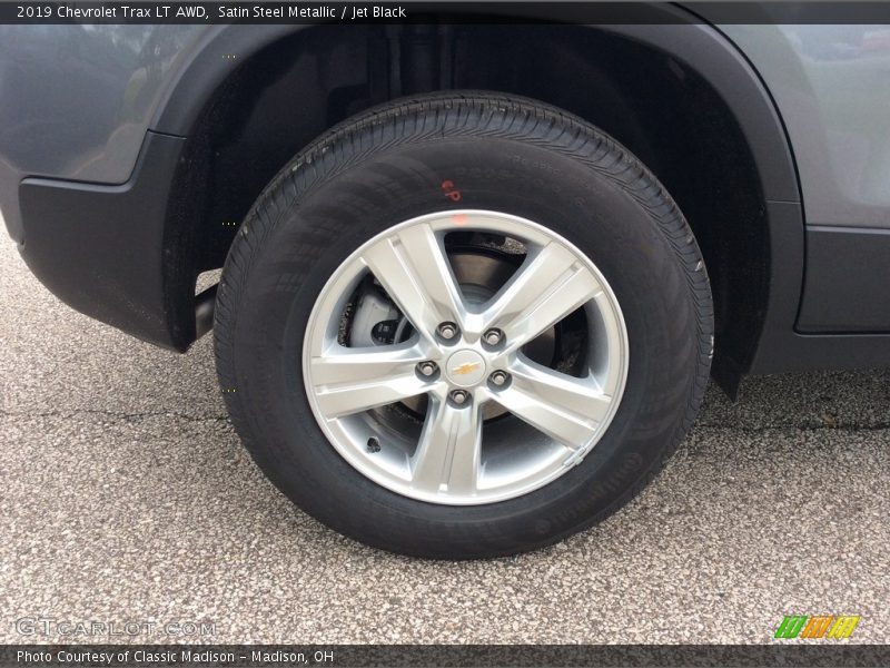Satin Steel Metallic / Jet Black 2019 Chevrolet Trax LT AWD