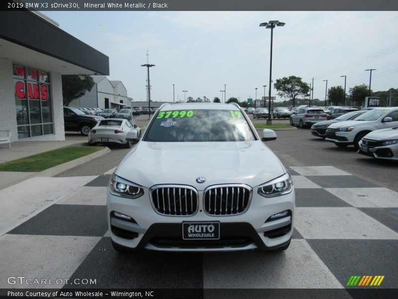 Mineral White Metallic / Black 2019 BMW X3 sDrive30i