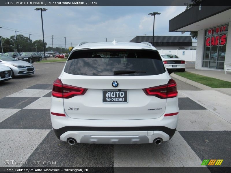 Mineral White Metallic / Black 2019 BMW X3 sDrive30i