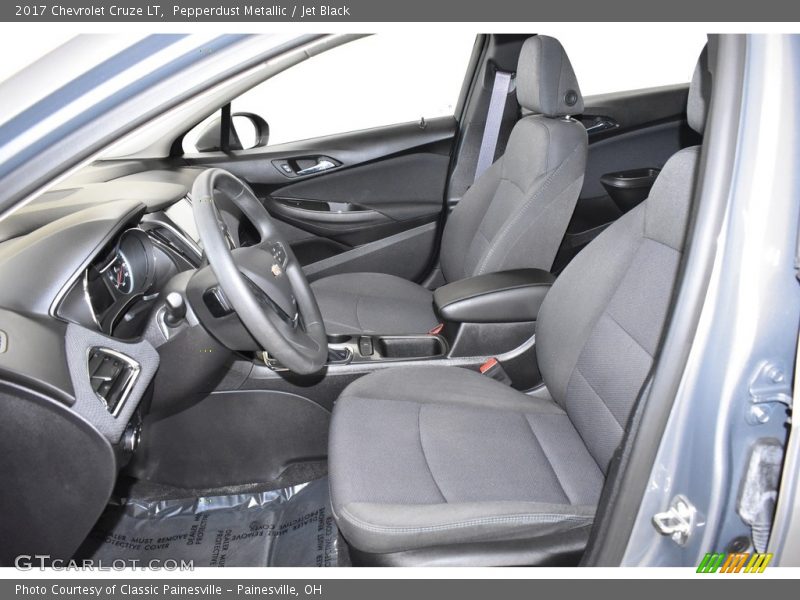 Pepperdust Metallic / Jet Black 2017 Chevrolet Cruze LT