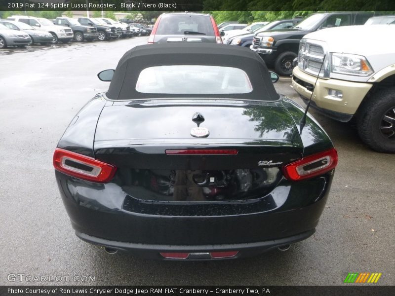 Black / Nero (Black) 2019 Fiat 124 Spider Lusso Roadster