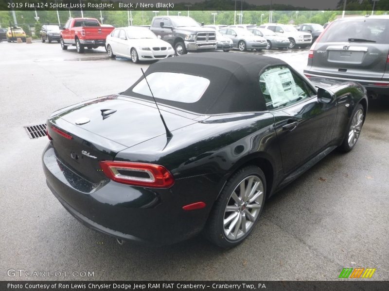 Black / Nero (Black) 2019 Fiat 124 Spider Lusso Roadster