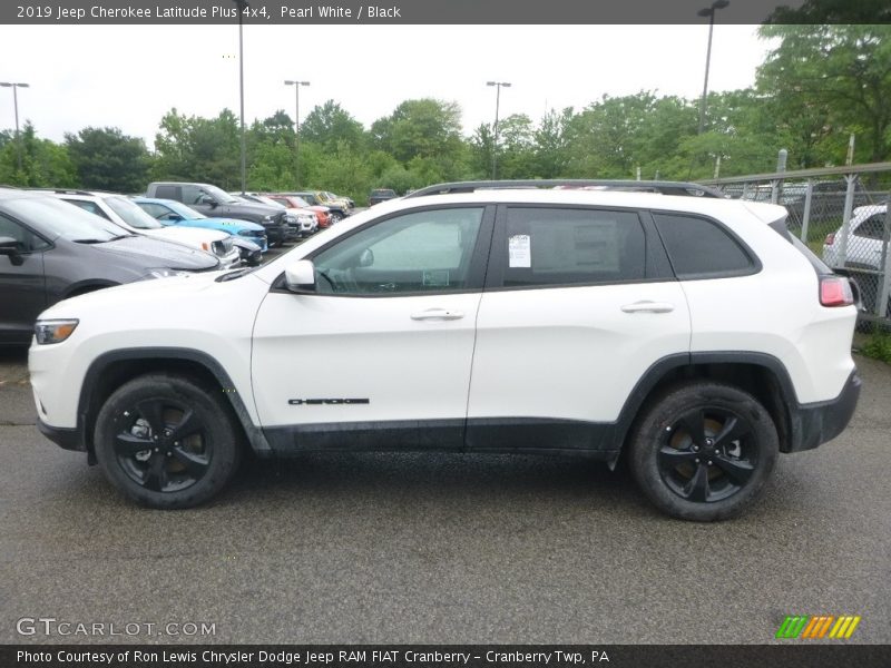Pearl White / Black 2019 Jeep Cherokee Latitude Plus 4x4