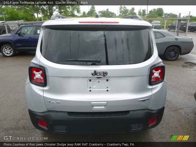 Glacier Metallic / Black 2019 Jeep Renegade Latitude 4x4