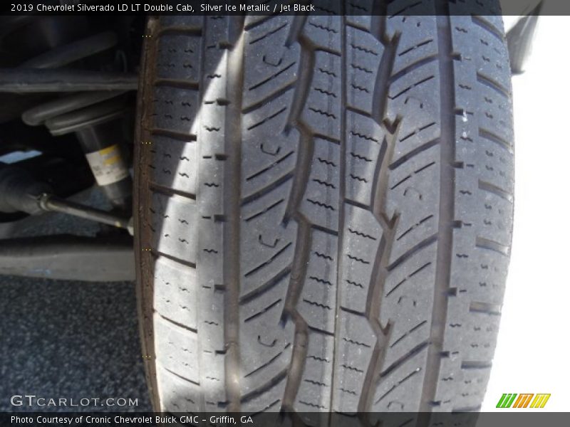 Silver Ice Metallic / Jet Black 2019 Chevrolet Silverado LD LT Double Cab
