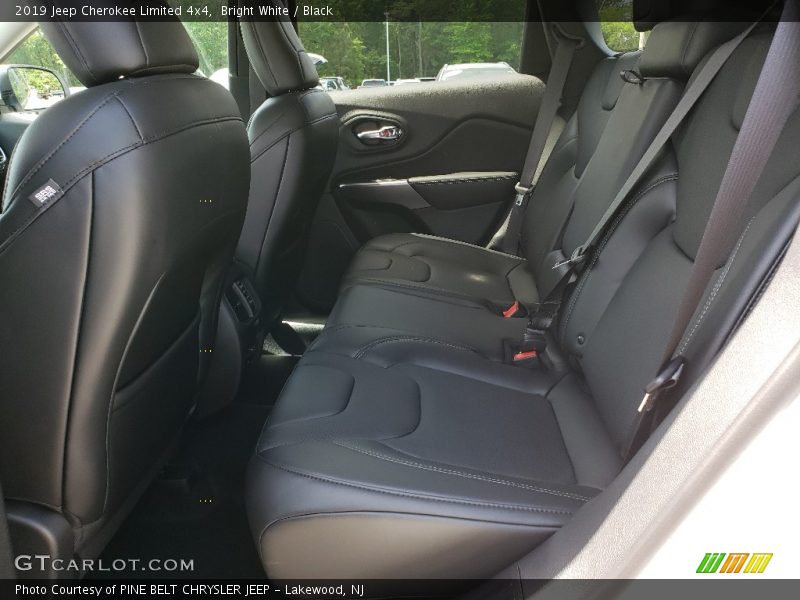Bright White / Black 2019 Jeep Cherokee Limited 4x4