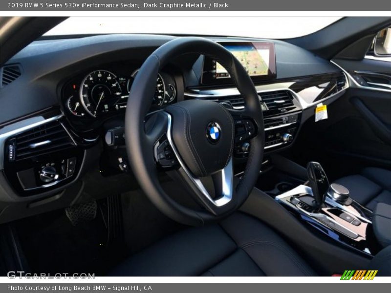 Dark Graphite Metallic / Black 2019 BMW 5 Series 530e iPerformance Sedan