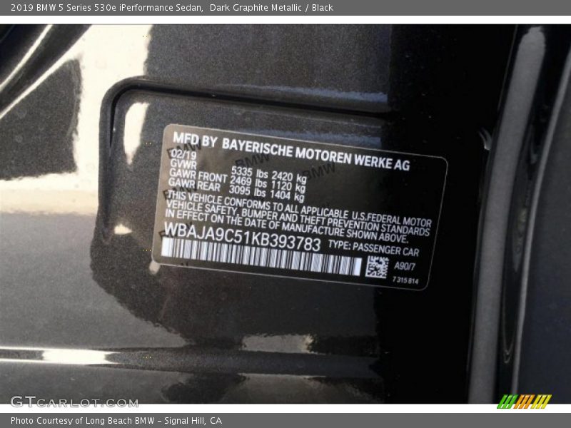 Dark Graphite Metallic / Black 2019 BMW 5 Series 530e iPerformance Sedan
