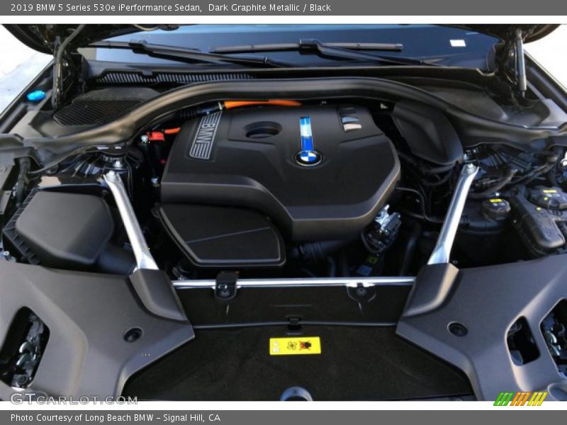 Dark Graphite Metallic / Black 2019 BMW 5 Series 530e iPerformance Sedan