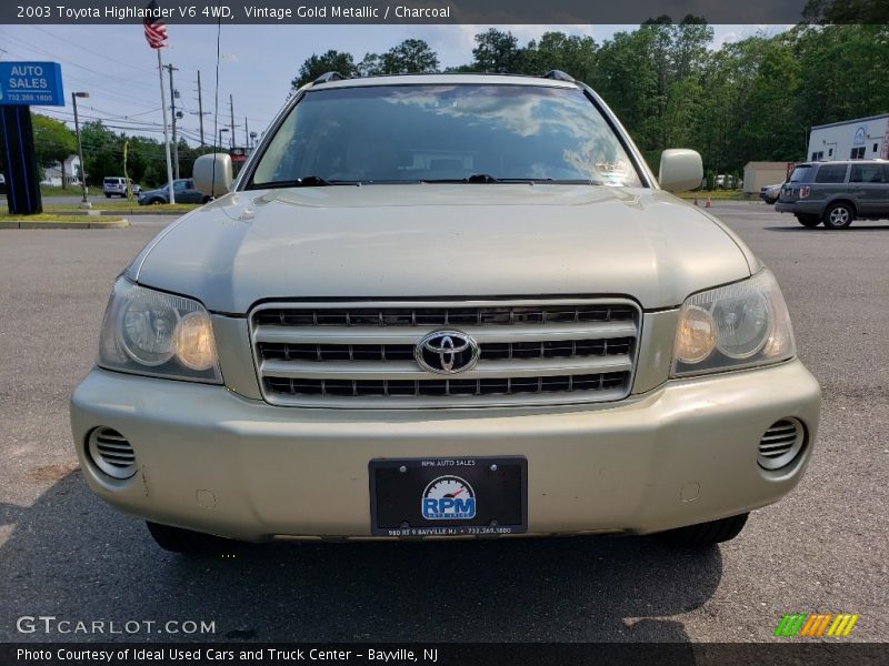 Vintage Gold Metallic / Charcoal 2003 Toyota Highlander V6 4WD