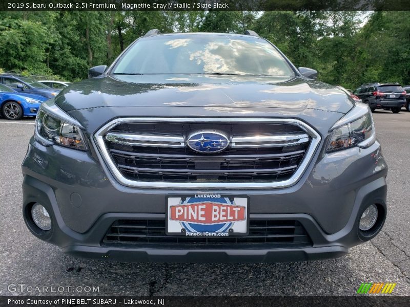 Magnetite Gray Metallic / Slate Black 2019 Subaru Outback 2.5i Premium