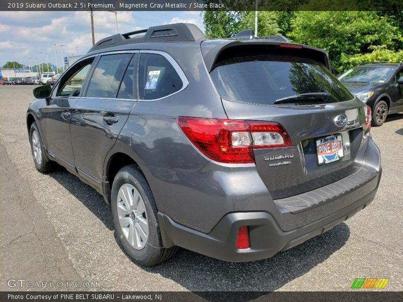Magnetite Gray Metallic / Slate Black 2019 Subaru Outback 2.5i Premium