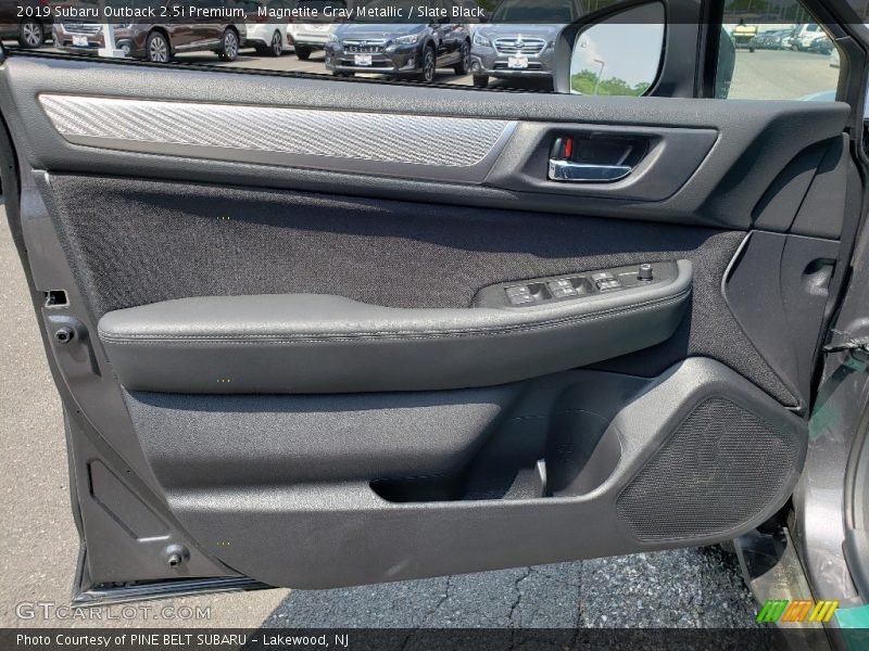 Magnetite Gray Metallic / Slate Black 2019 Subaru Outback 2.5i Premium