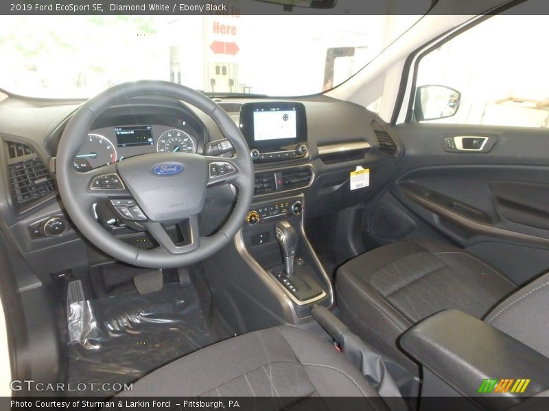 Diamond White / Ebony Black 2019 Ford EcoSport SE