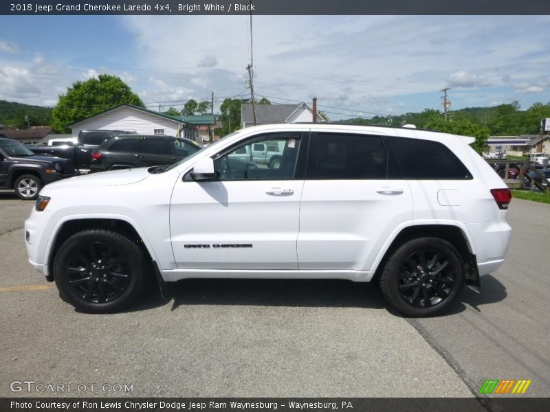 Bright White / Black 2018 Jeep Grand Cherokee Laredo 4x4