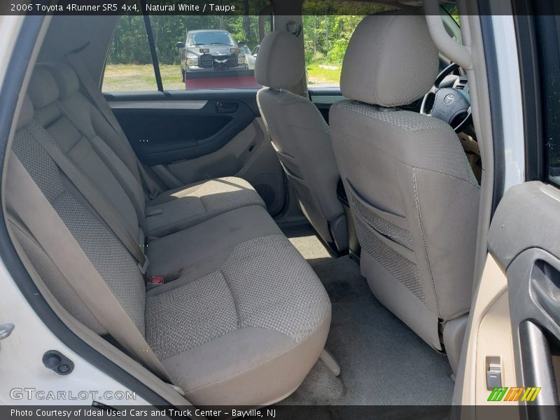 Natural White / Taupe 2006 Toyota 4Runner SR5 4x4