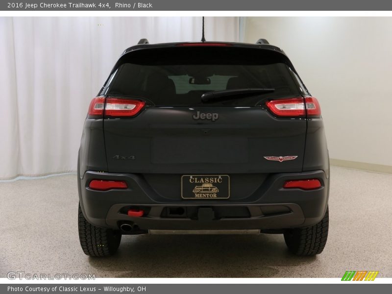 Rhino / Black 2016 Jeep Cherokee Trailhawk 4x4