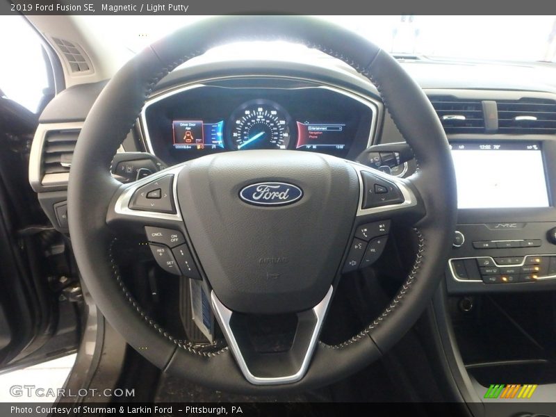 Magnetic / Light Putty 2019 Ford Fusion SE