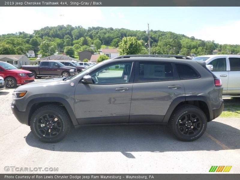 Sting-Gray / Black 2019 Jeep Cherokee Trailhawk 4x4